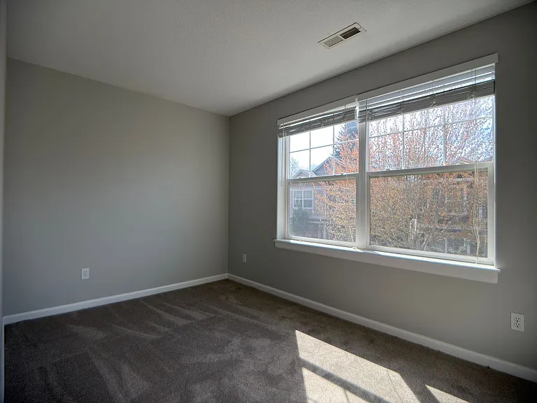 3608 NE 42nd St — Photo 10
