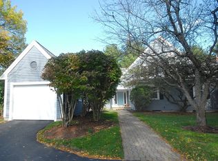 12 Mitchell Grant Way UNIT 12, Bedford, MA 01730