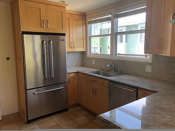 5th image of 221 Octavia St #221