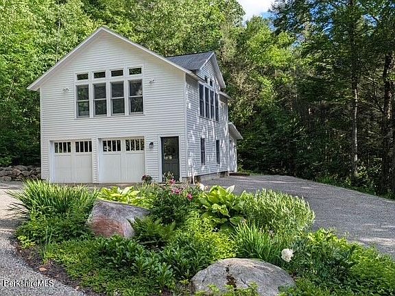 3rd image of 630 Main Rd