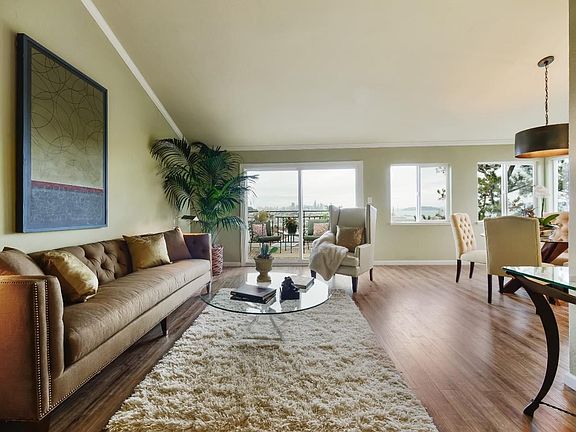 3rd image of 62 Hawkins Ln