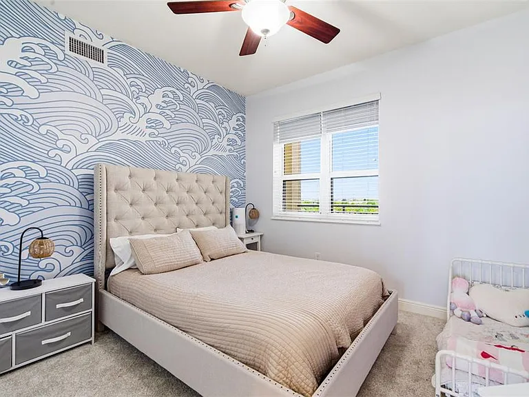 5823 Bowen Daniel Dr #702 — Photo 32