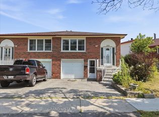 269 Timberbank Blvd, Toronto, ON M1W2G9