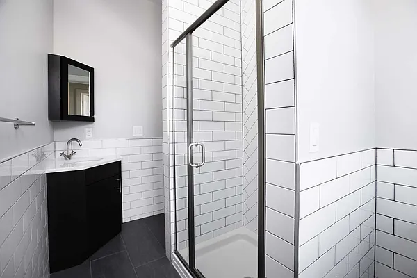 Rented by New Age Realty Group | media 22