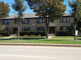 2866 N 76th St APT 4, Milwaukee, WI 53222