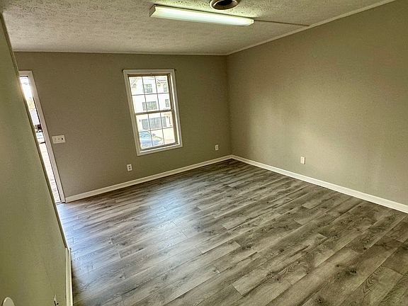 2nd image of 123 Shipley St APT 2