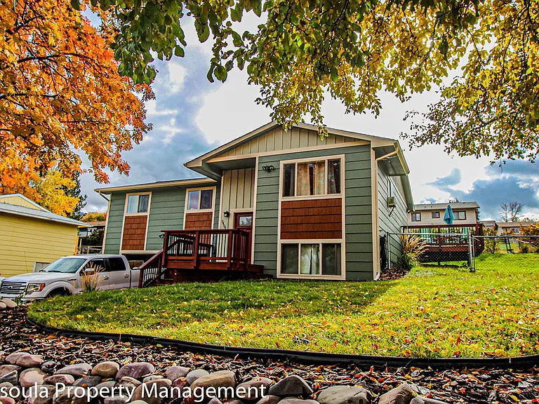 5404 Mainview Dr — Photo 1