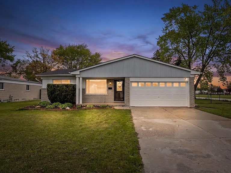 37010 Calka Dr — Photo 1