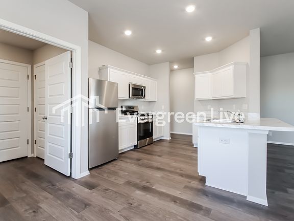 5th image of 2101 S Lakin Ln