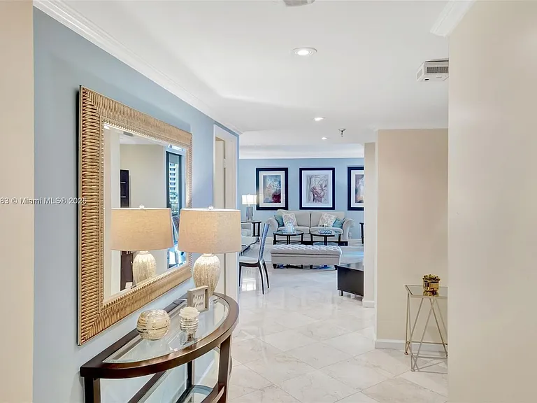520 Brickell Key Dr #A914 — Photo 5