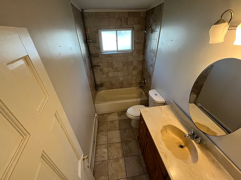 33 Country Greens Dr #1 — Photo 4