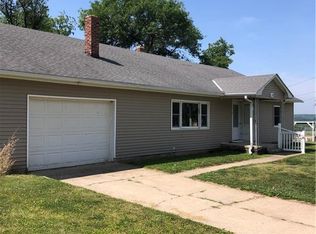 330 W 3rd St, Clearmont, MO 64431