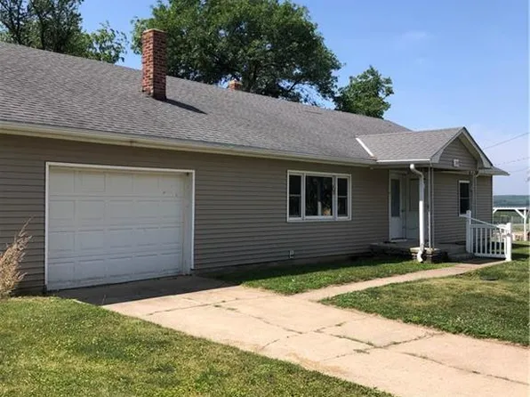 330 W 3rd St, Clearmont, MO 64431