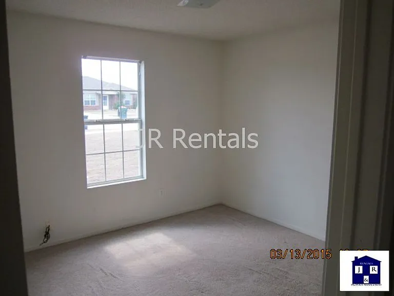 4607 Lloyd Dr — Photo 17