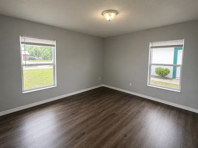 38621 Rose Ln — Photo 9