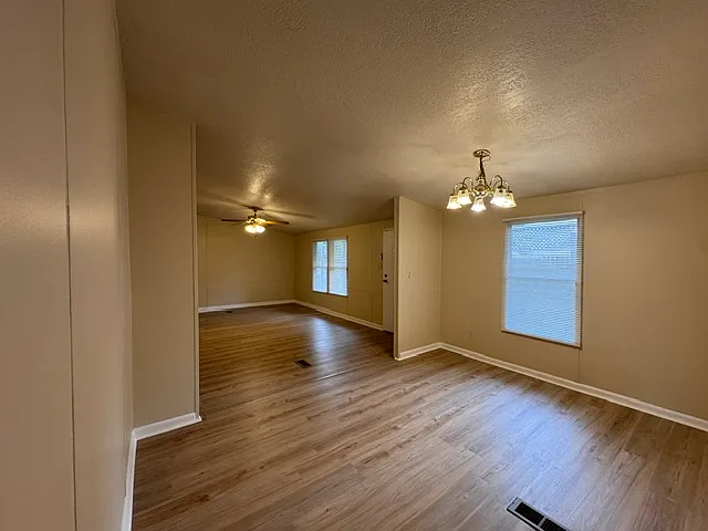 714 Baldwin Ave — Photo 6