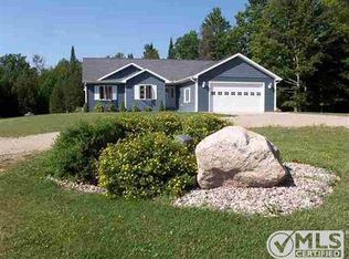 2965 13th Ln, Bark River, MI 49807