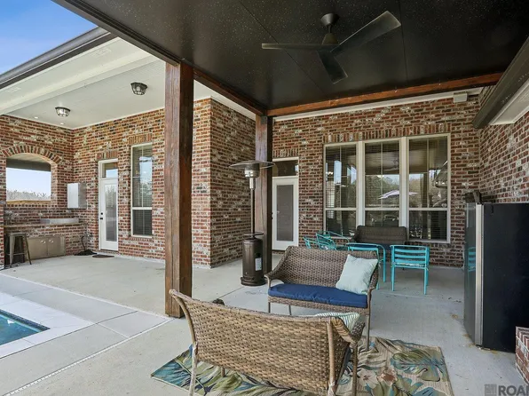 9038 Villa Haven Dr, Greenwell Springs, LA 70739