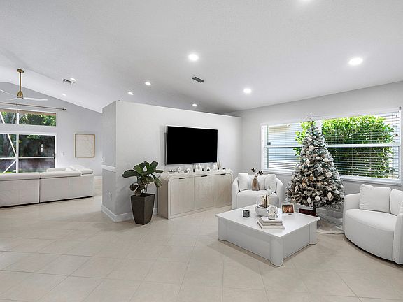 5th image of 4249 Bluff Harbor Way