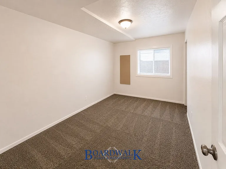 3549 S Colby Ave — Photo 21