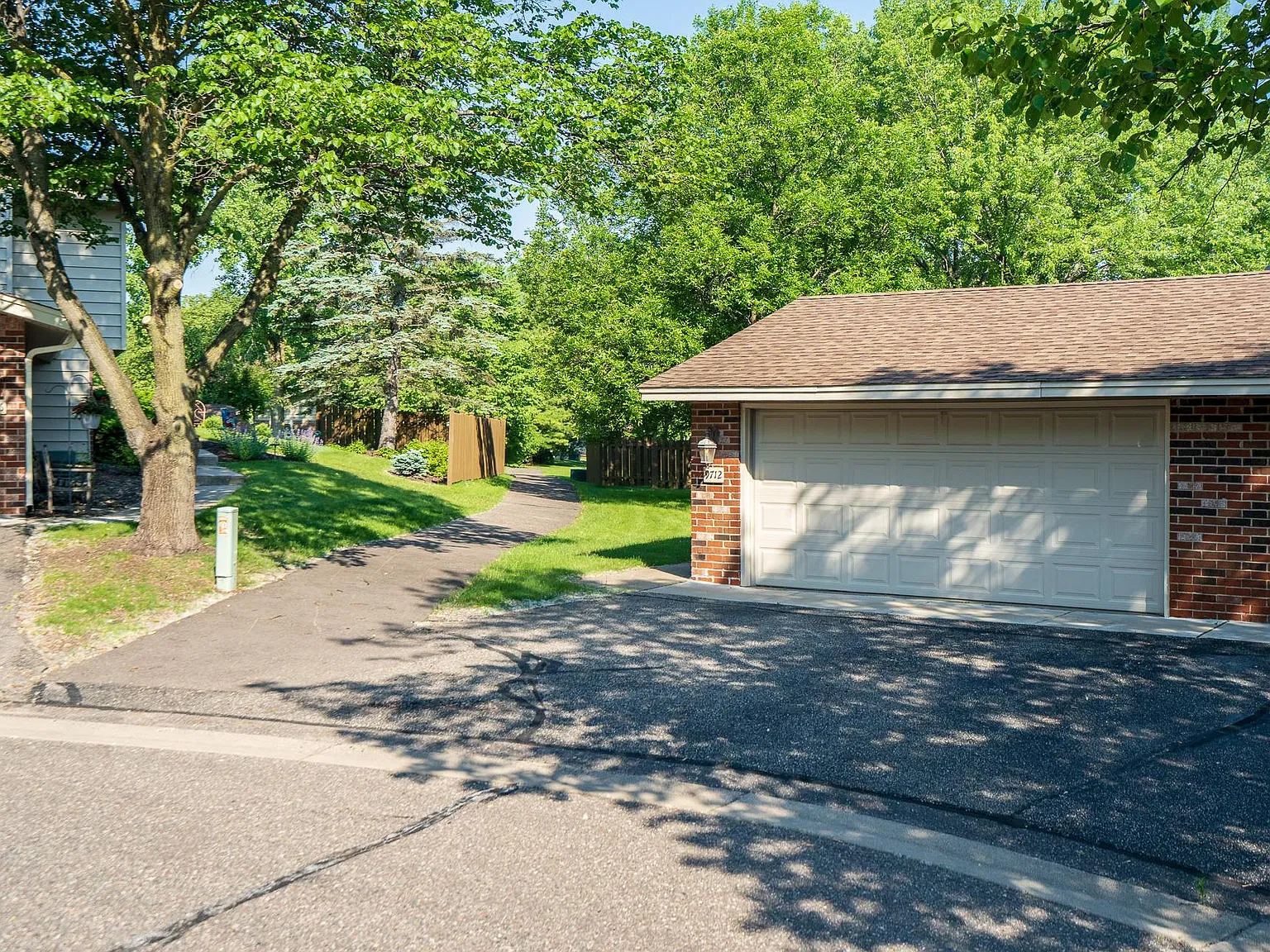 9712 Cimarron Cir — Photo 1