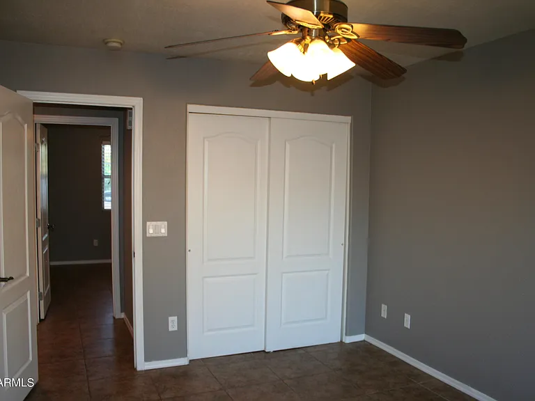 11207 W Hopi St — Photo 33