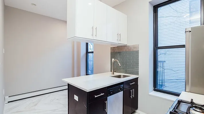 Rented by Brooklyn Rentals NYC | media 3