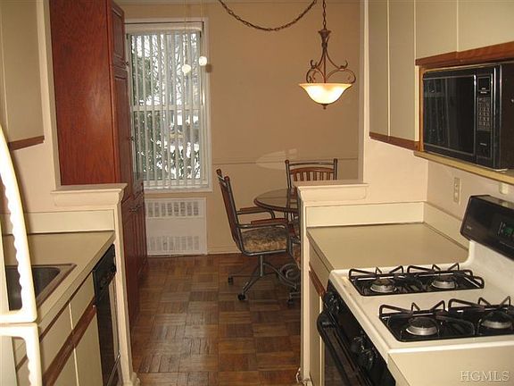 5th image of 120 Dehaven Dr APT 128