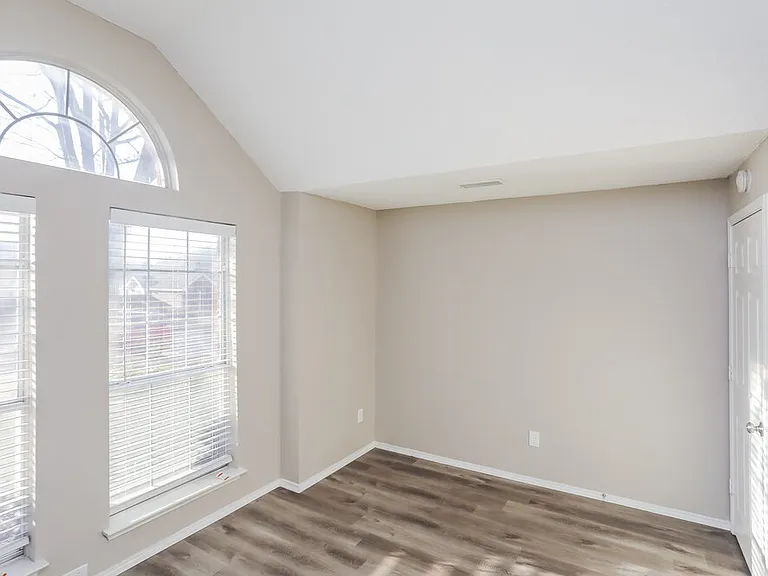 708 Brees Dr — Photo 12