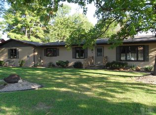 301 Park Dr, Hamilton, IL 62341
