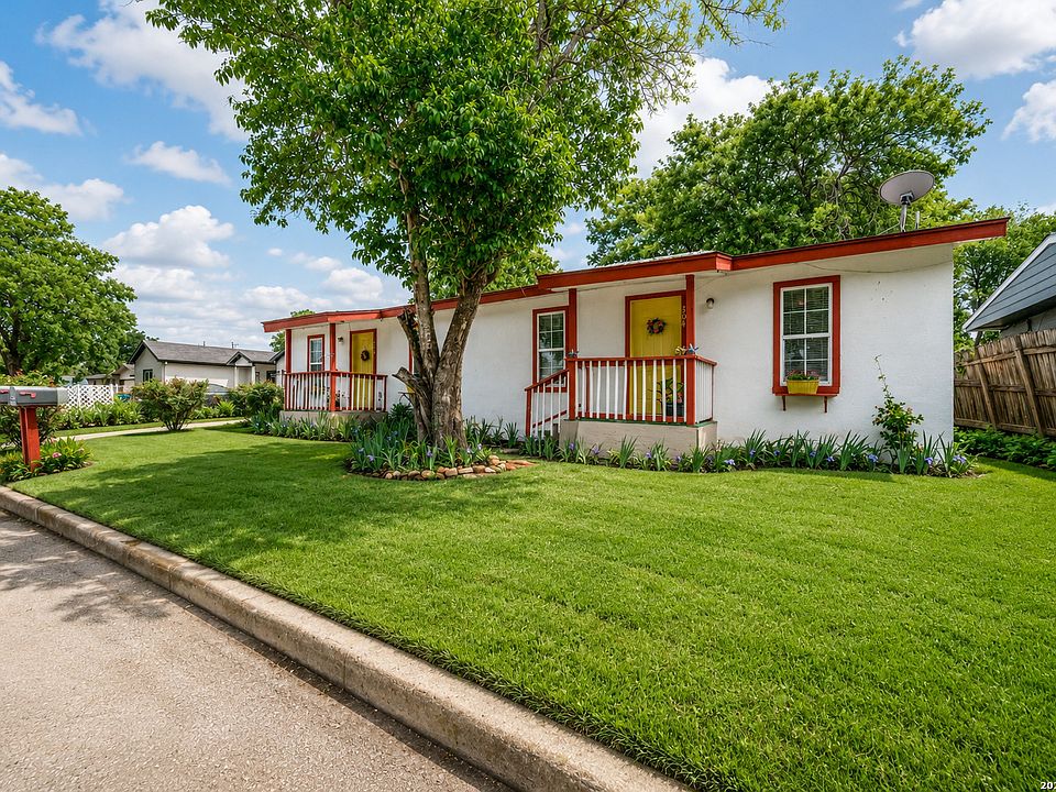 1st image of 306 E Lindbergh Blvd
