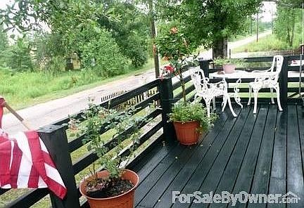 Heading to the Bayou
						:
						3 minute cruise to bayou and almost 4 to the Jourdan