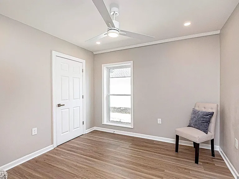 9986 Avenue C — Photo 10