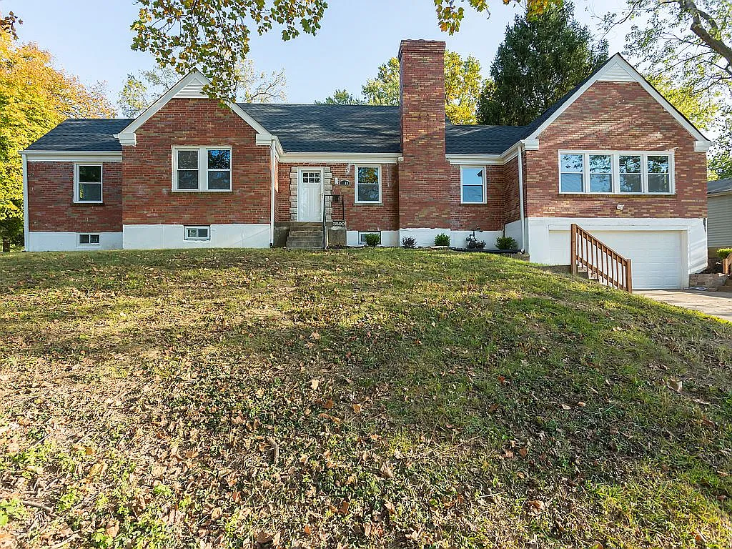 3500 Elmhurst Dr photo 1