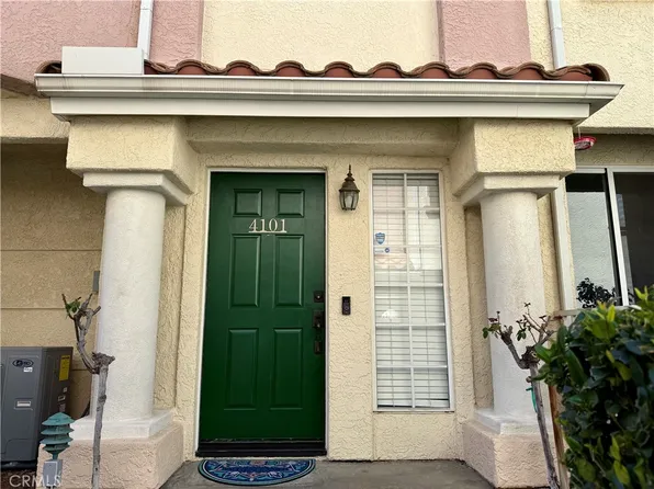 18112 Flynn Dr Unit 4101, Canyon Country, CA 91387