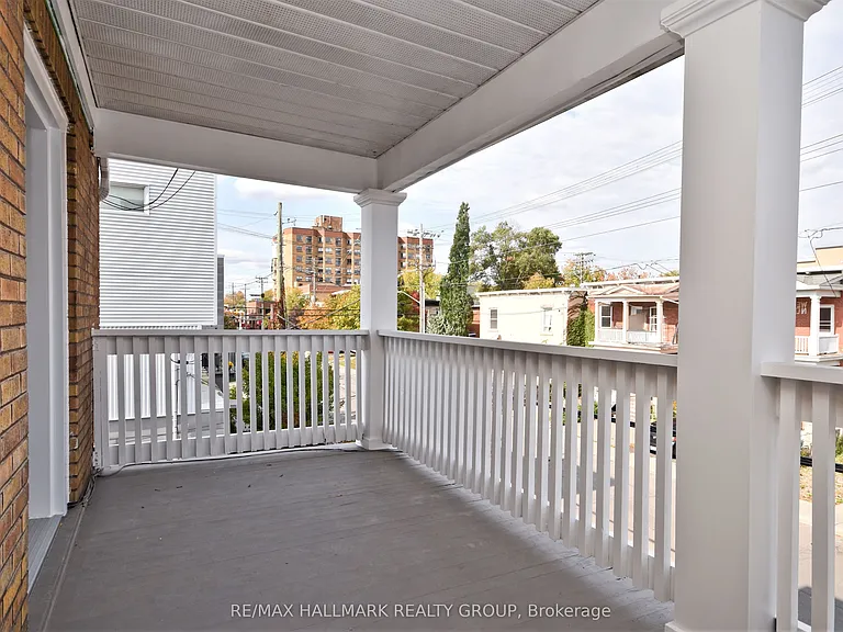 375 Mackay St #2 — Photo 30