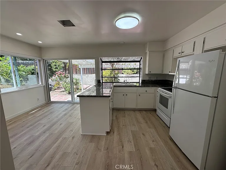 635 Flaming Star Ave — Photo 7