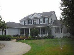 1251 Sisley Grove Rd SW, Cedar Rapids, IA 52404