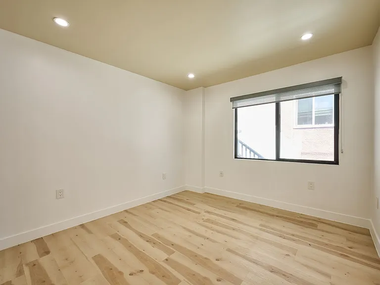 1139 Bellevue Ave — Photo 16