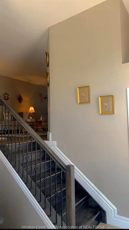 3 bed, $2,700 — Photo 2