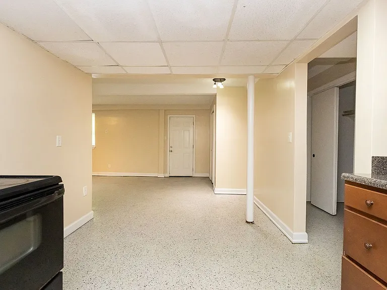 1309 Labrea Dr #B — Photo 8