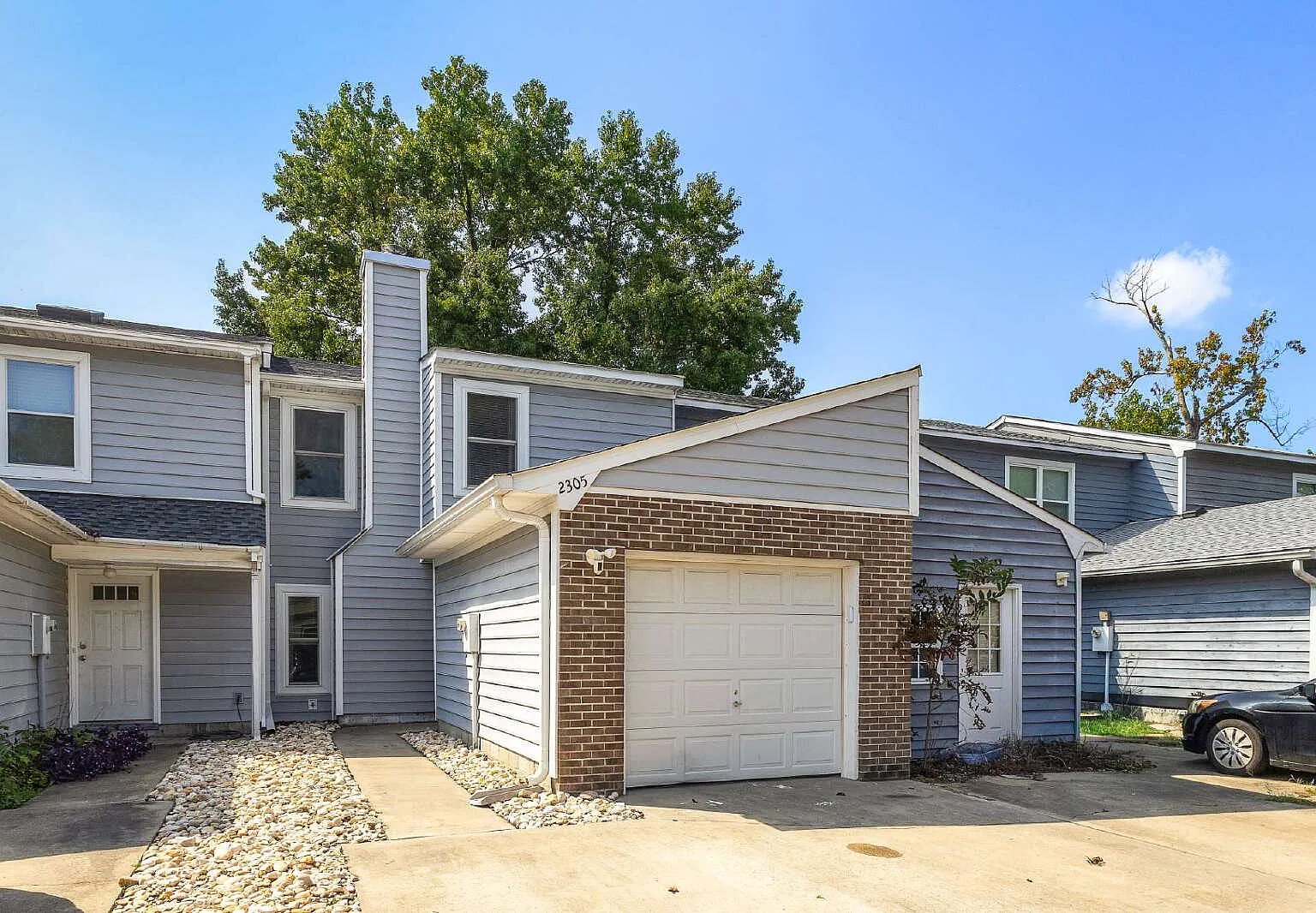 3 bed, 2.5 bath, 1600 sqft, $2,500 — Photo 1