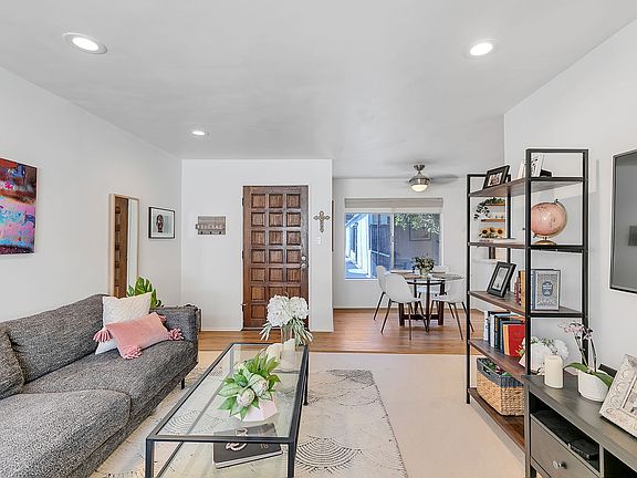 2nd image of 1323 S Carmelina Ave APT 216