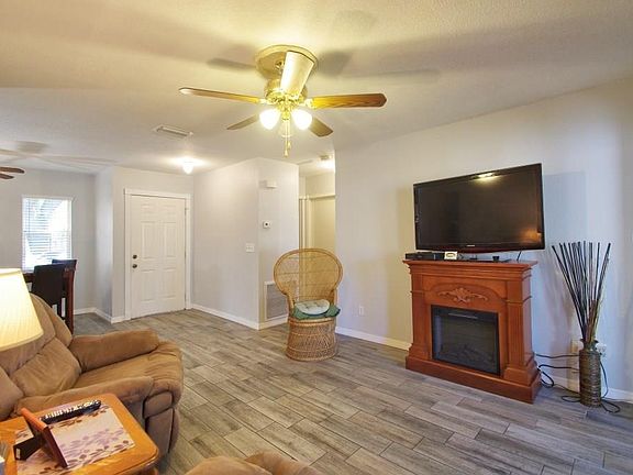 2nd image of 11048 Maxton Way N