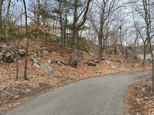 2nd image of 0 Kearsarge Ave