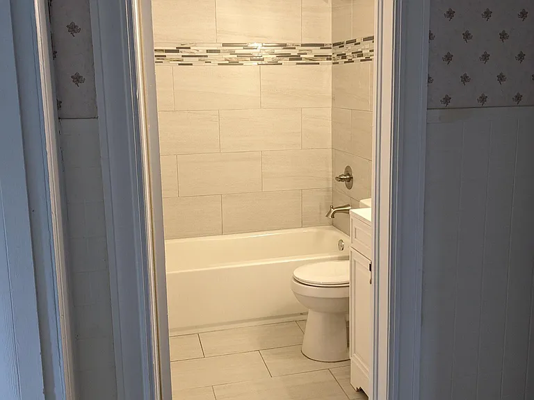 4028 Dexter Ave — Photo 10