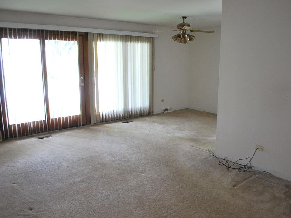 2nd image of 17618 71st Ct #3