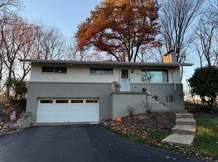 10 Highlander Dr, Pittsburgh, PA 15238