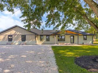 9070 W 450 S, Columbus, IN 47201