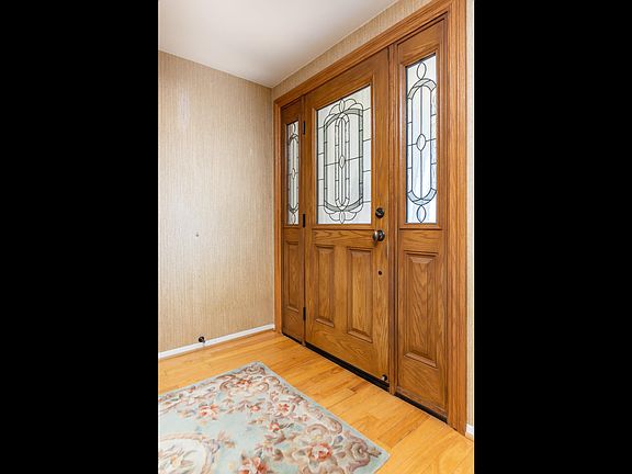 4th image of 2882 Amber Wood Pl